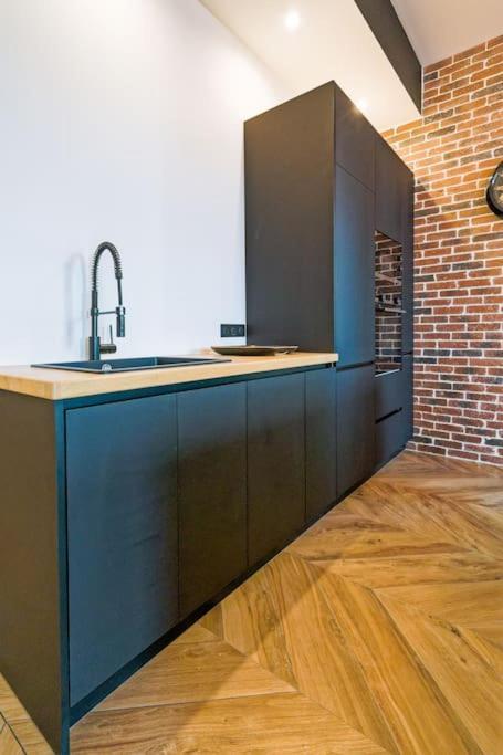 Appartement D'Exception En Centre Ville Sur Quai Sete Exterior photo